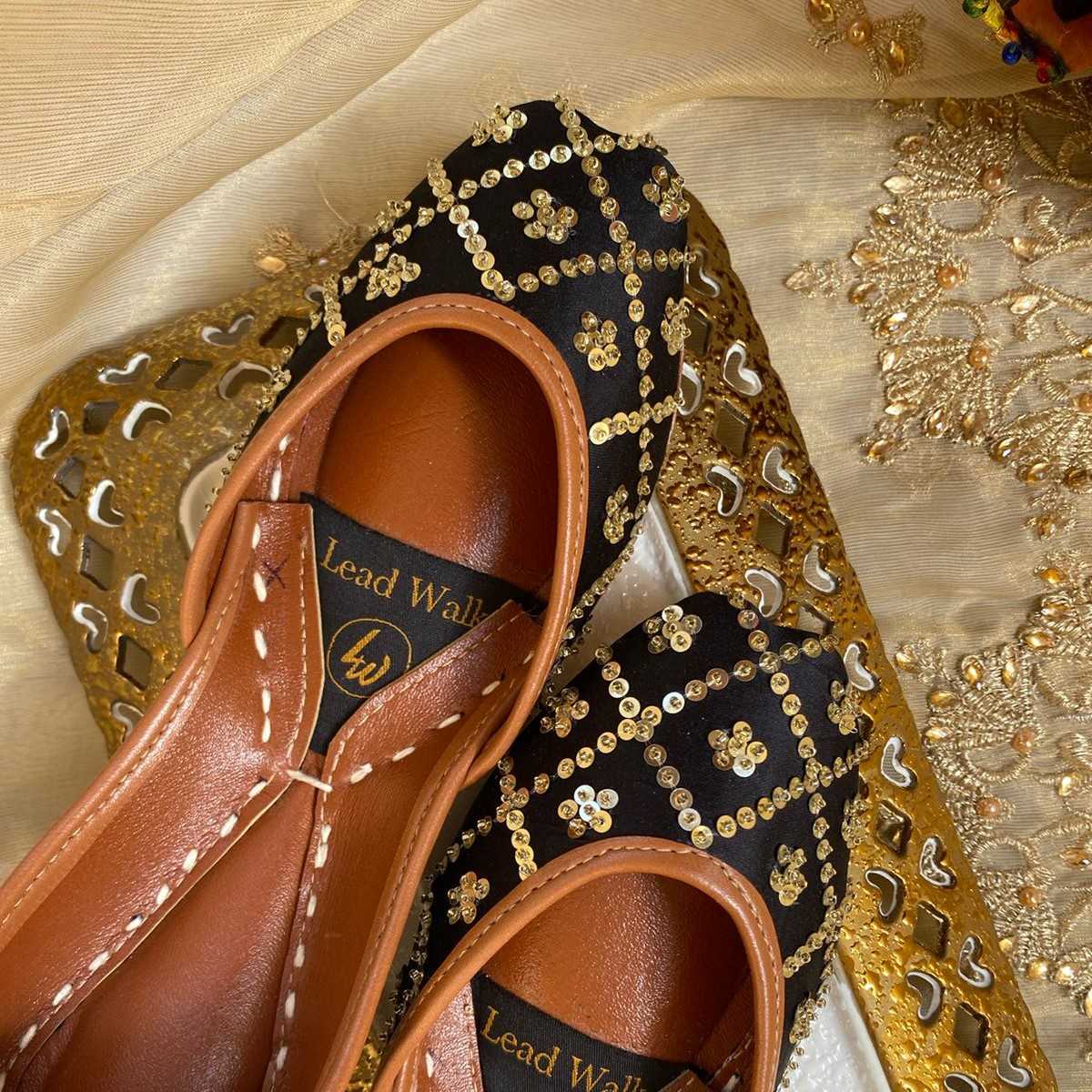 NAYAB DUO SET - Clutch X Khussa