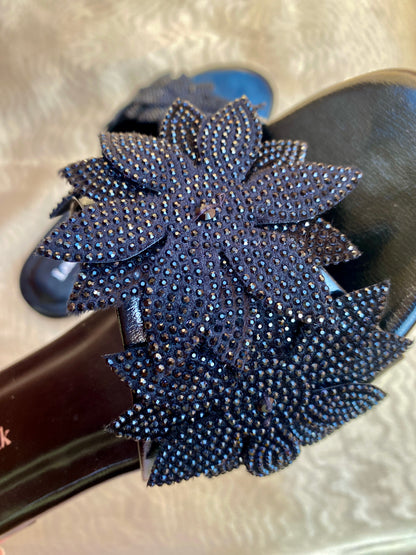 LOTUS BLACK