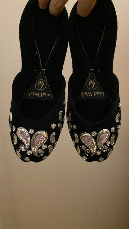 PAISLEY
