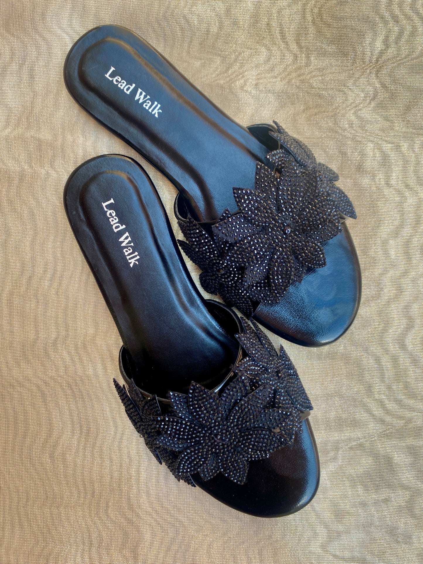 LOTUS BLACK