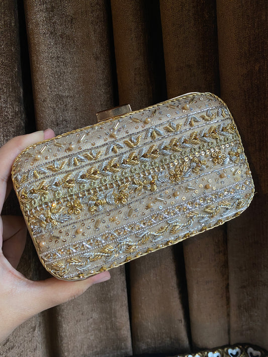 NAUBAHAR CLUTCH