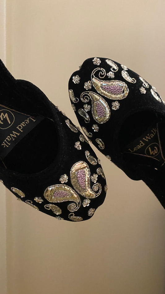 PAISLEY