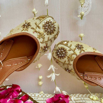 RAANI - ABSOLUTE NIKKAH DUO